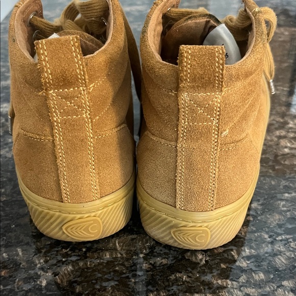 Cariuma Tan High-Top Sneakers - Picture 3 of 4